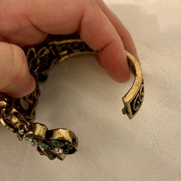 Gorgeous Rhinestone bracelet - Picture 4 of 7